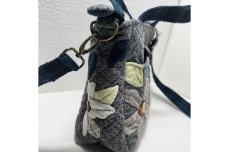 3D floral applique crossbody bag